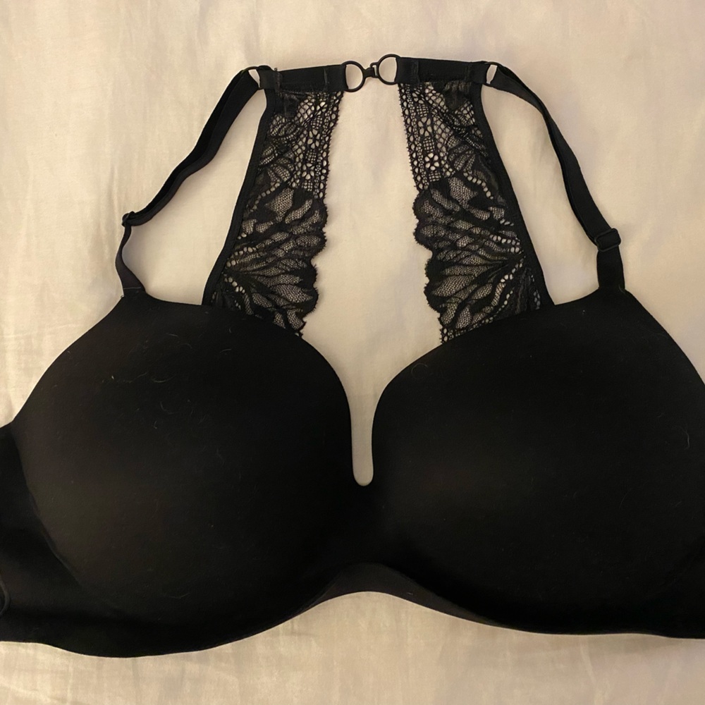 Victoria’s Secret Incredible By Victoria’s Secret Padded No Wire 38DD